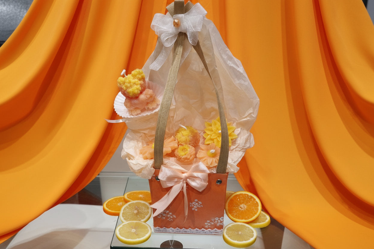 Bouquet "Fanta-stic"🧸🍊 avec ourson - Composition florale orangée dans sac mignon