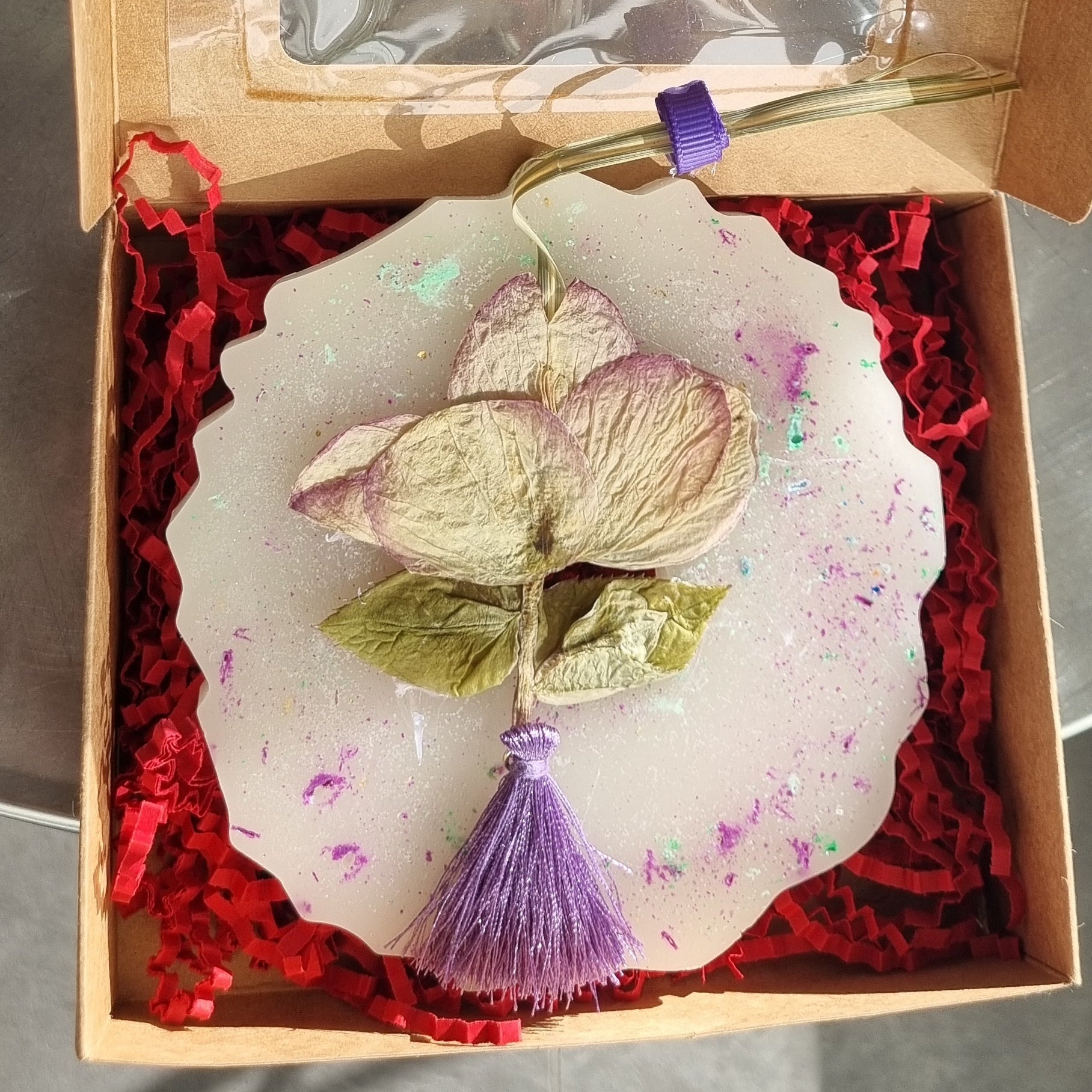 Suspension "Candy Love" - Hellébore Parfumée: Iris Jasmin