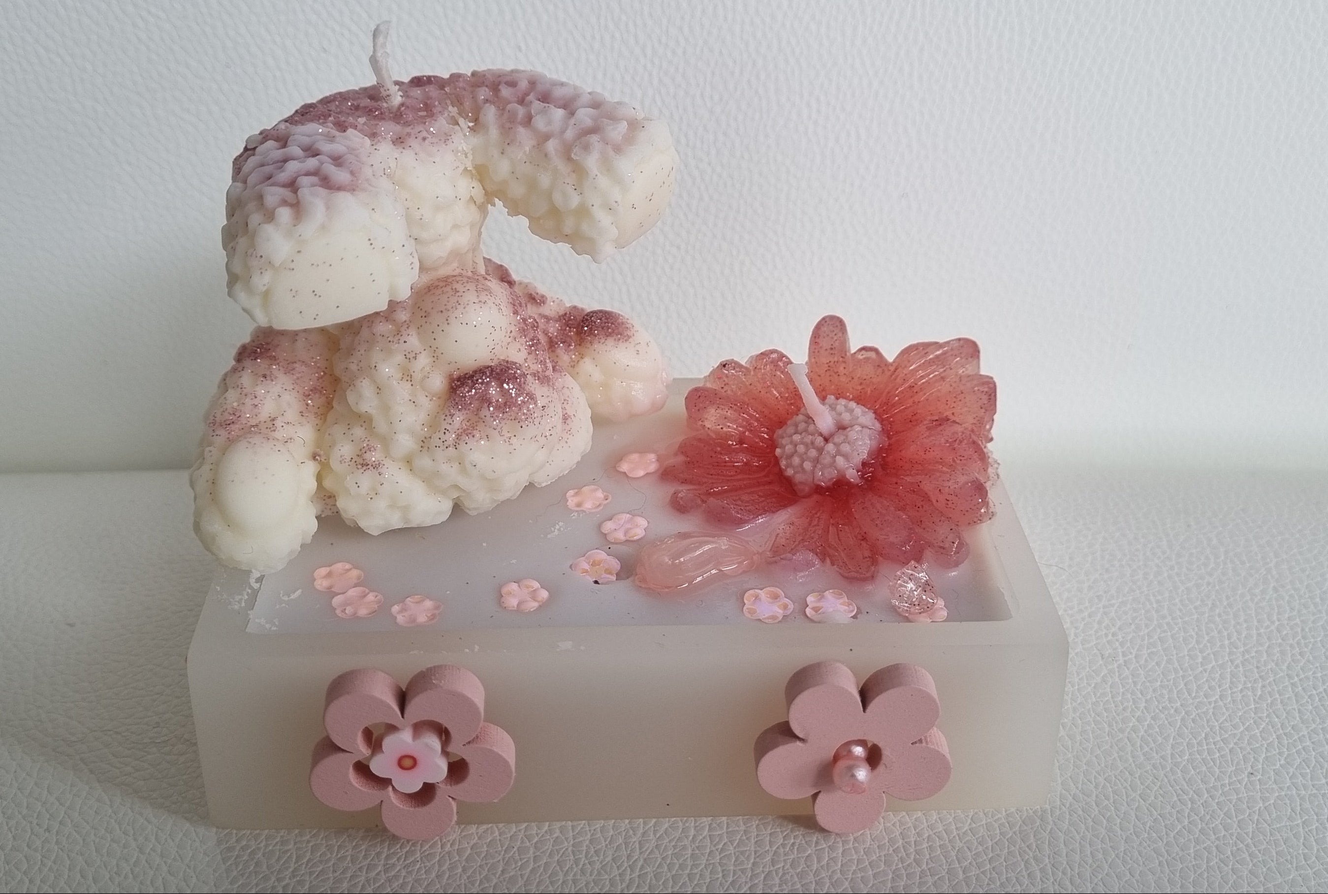 Bougie Ourson Coquin Tête en Bas - Cadeau Naissance Bébé